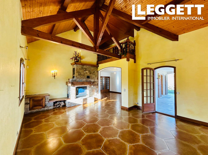 Image No.3-5 Bed House for sale