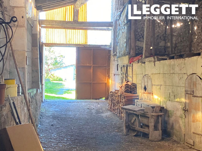 Image No.6-5 Bed House for sale