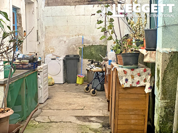 Image No.8-5 Bed House for sale