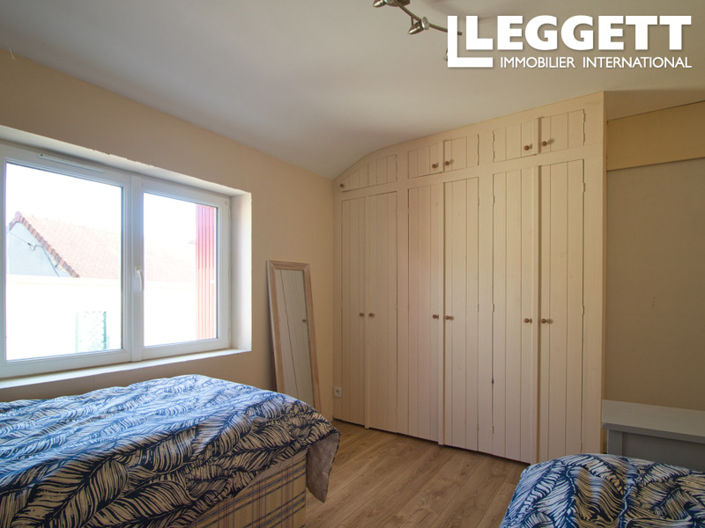 Image No.7-3 Bed House for sale