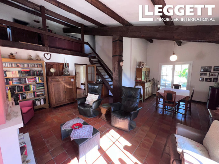 Image No.4-2 Bed House for sale