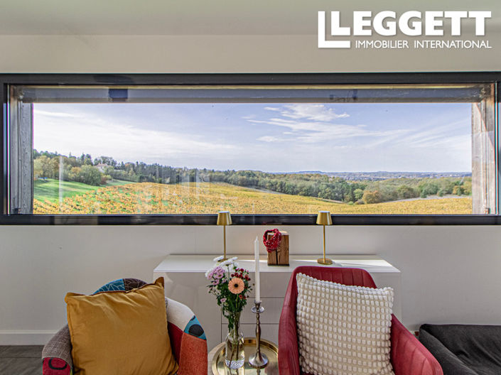 Image No.10-6 Bed House for sale