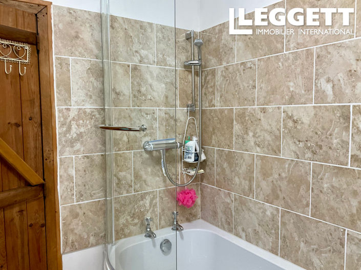 Image No.10-3 Bed House for sale