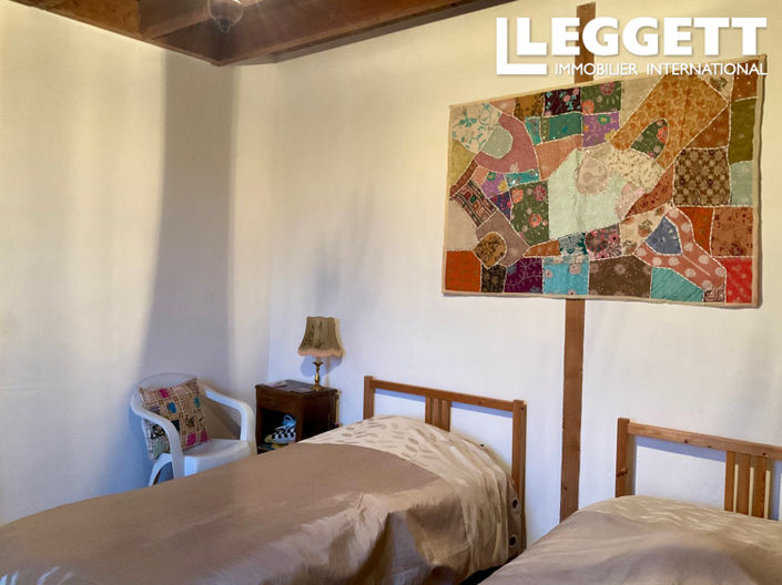 Image No.8-3 Bed House for sale