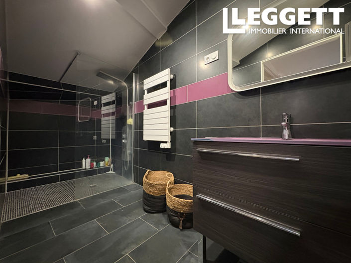 Image No.6-2 Bed House for sale