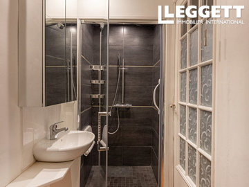 ahr0chm6ly9jzg4uagvzdglhlmltbw8vaw1hz2uvvevom