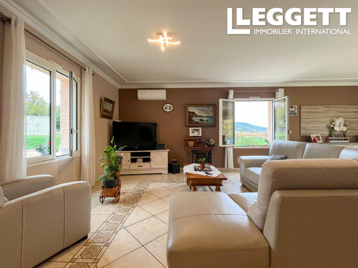 Image No.2-5 Bed House for sale