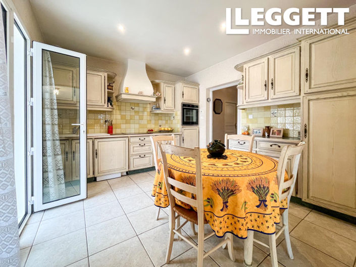 Image No.4-5 Bed House for sale