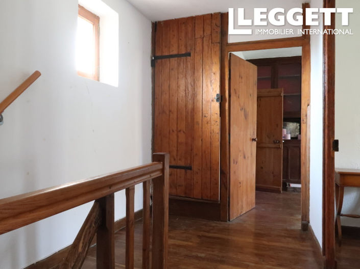 Image No.5-2 Bed House for sale