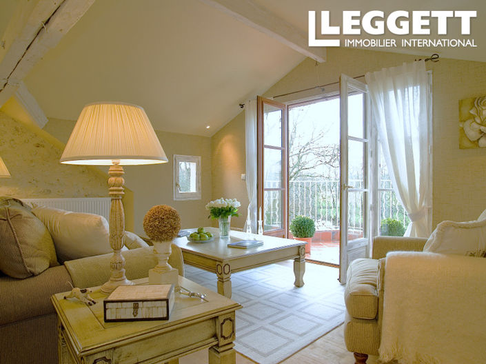 Image No.2-6 Bed House for sale