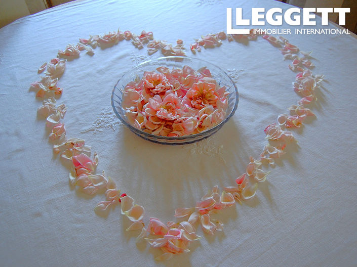 Image No.4-6 Bed House for sale