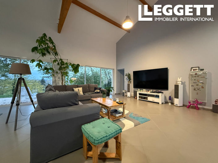 Image No.5-4 Bed House for sale