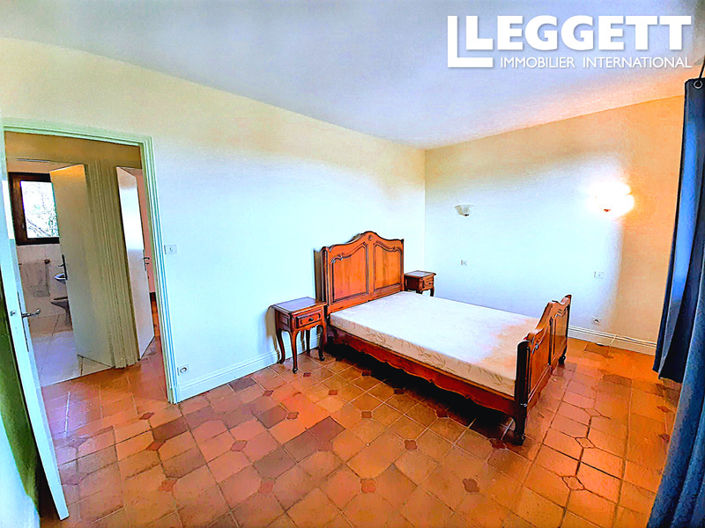 Image No.7-4 Bed House for sale