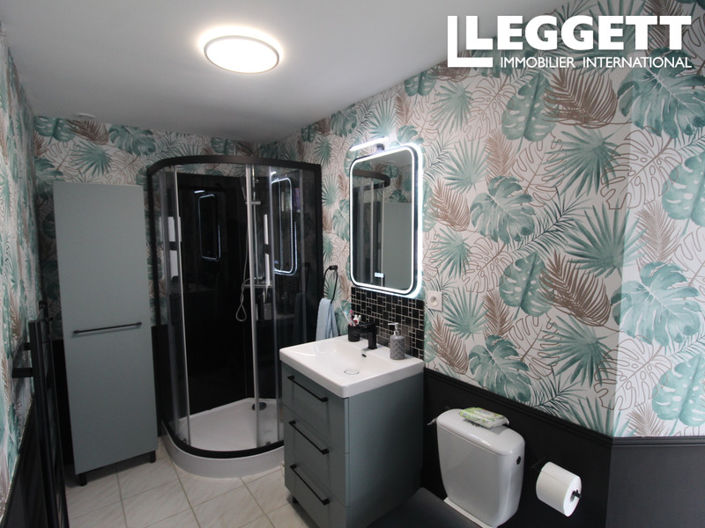 Image No.10-3 Bed House for sale