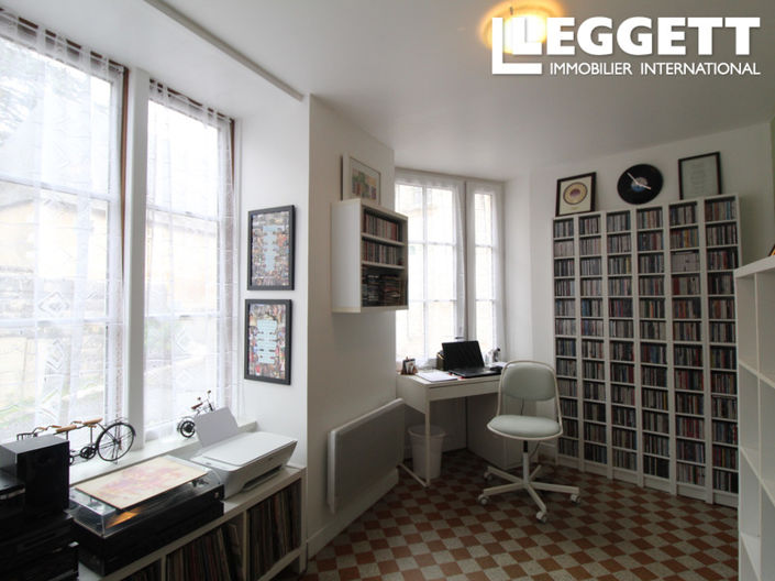 Image No.9-3 Bed House for sale