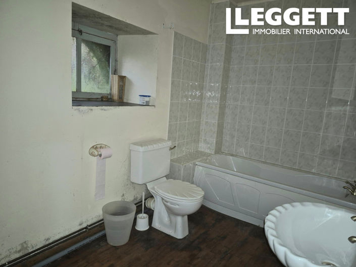 Image No.9-2 Bed House for sale