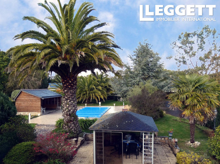 Image No.1-5 Bed House for sale