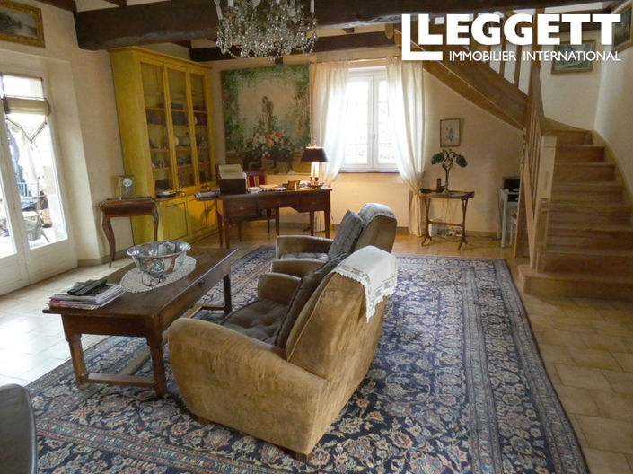 Image No.8-5 Bed House for sale