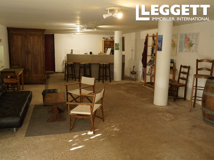 Image No.6-Commercial de 3 chambres à vendre à Sainte-Gemme