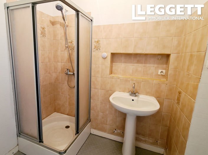 Image No.7-2 Bed House for sale