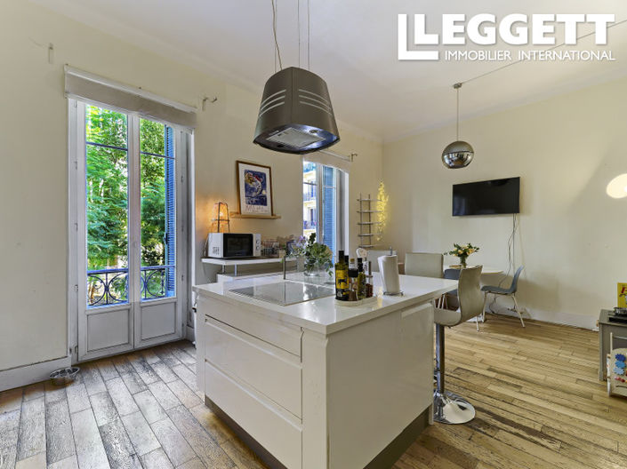 Image No.10-3 Bed Apartment for sale