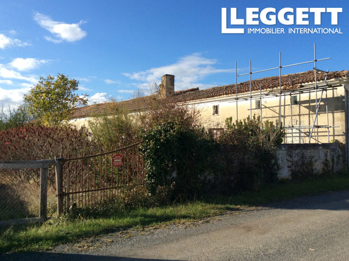 Image No.1-Maison à vendre à Saint-Ciers-Champagne