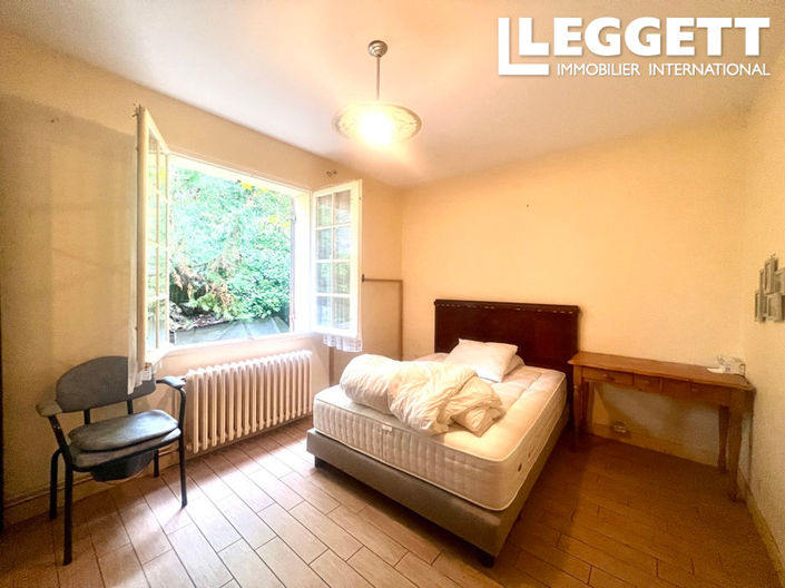 Image No.8-3 Bed House for sale