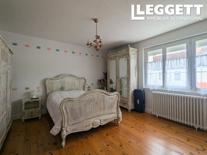 Image No.7-House for sale