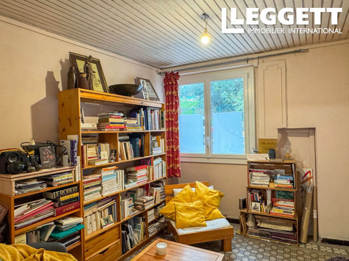 Image No.10-2 Bed House for sale