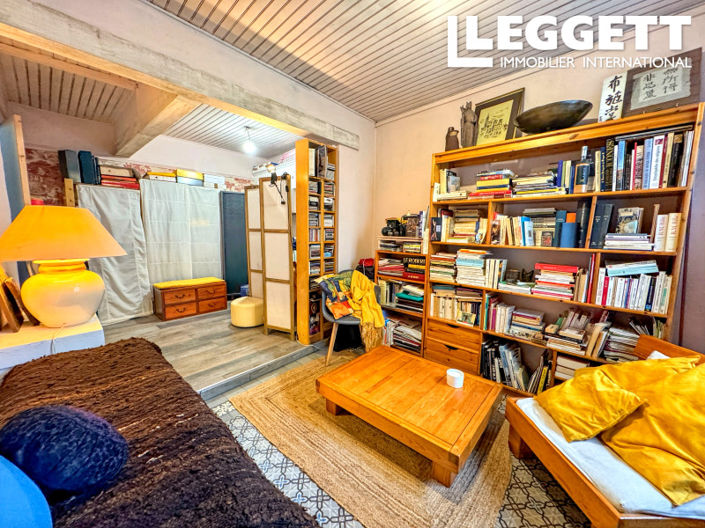 Image No.4-2 Bed House for sale