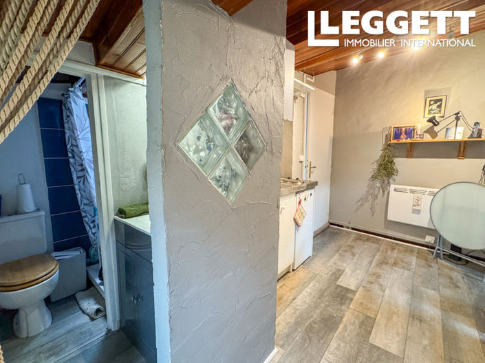 Image No.9-2 Bed House for sale