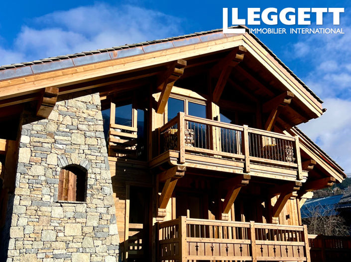 Image No.2-6 Bed House for sale