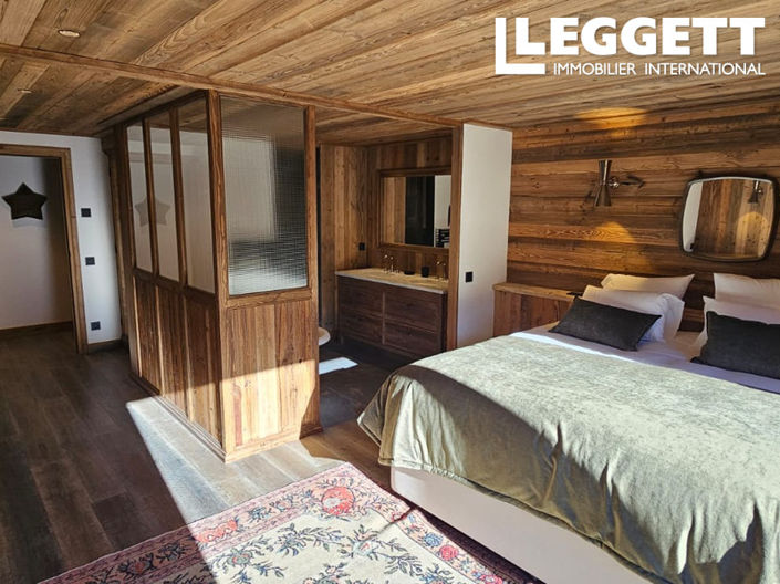 Image No.4-6 Bed House for sale