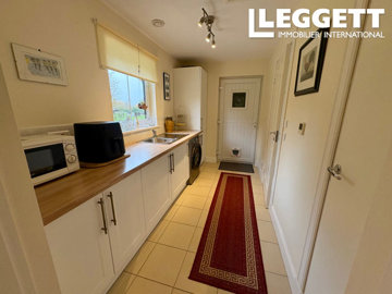 ahr0chm6ly9jzg4uagvzdglhlmltbw8vaw1hz2uvvevom