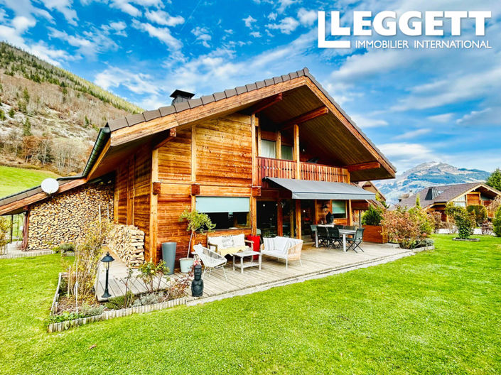 Image No.1-4 Bed House for sale