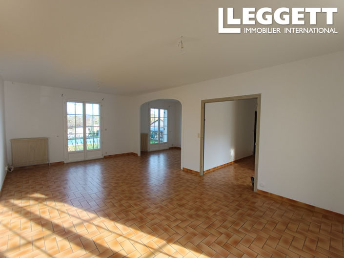 Image No.4-4 Bed House for sale