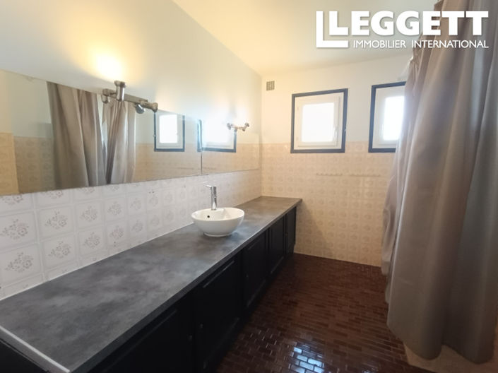 Image No.9-4 Bed House for sale