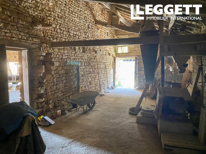 Image No.5-Bar for sale