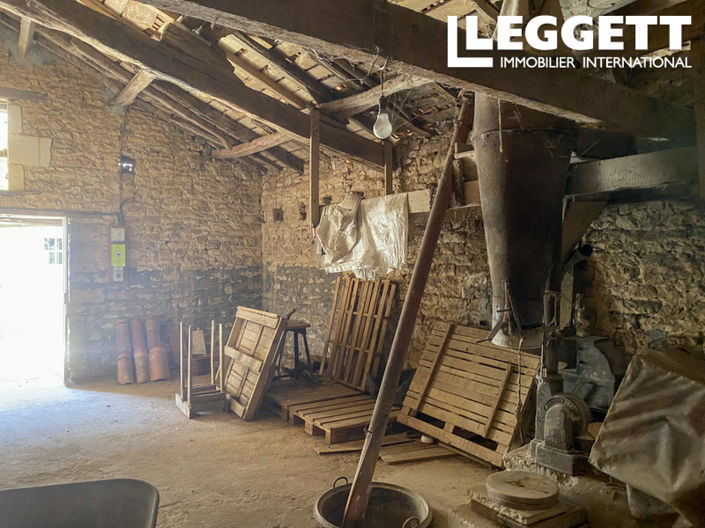 Image No.6-Bar for sale