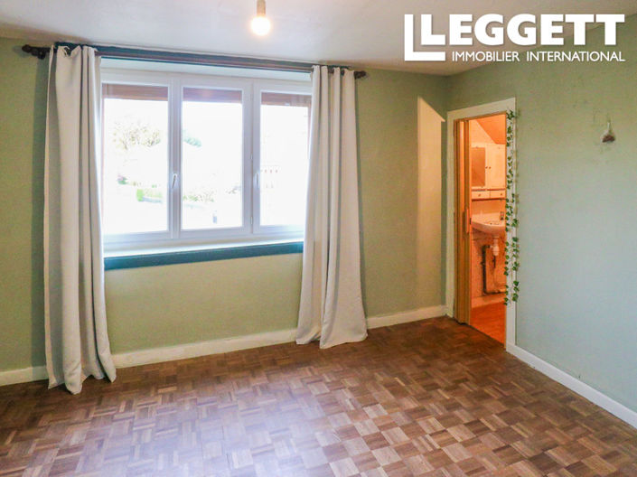 Image No.4-2 Bed House for sale