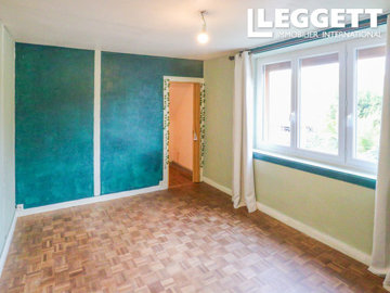 ahr0chm6ly9jzg4uagvzdglhlmltbw8vaw1hz2uvvevom