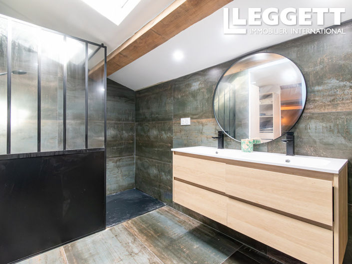 Image No.7-4 Bed House for sale