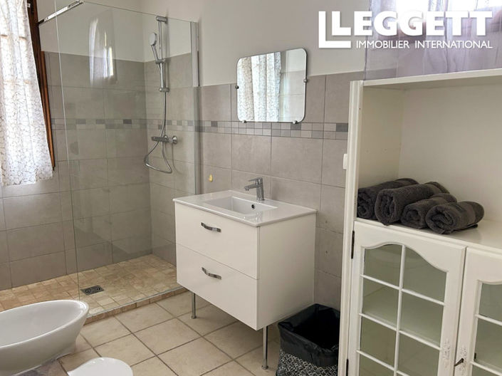 Image No.10-7 Bed House for sale