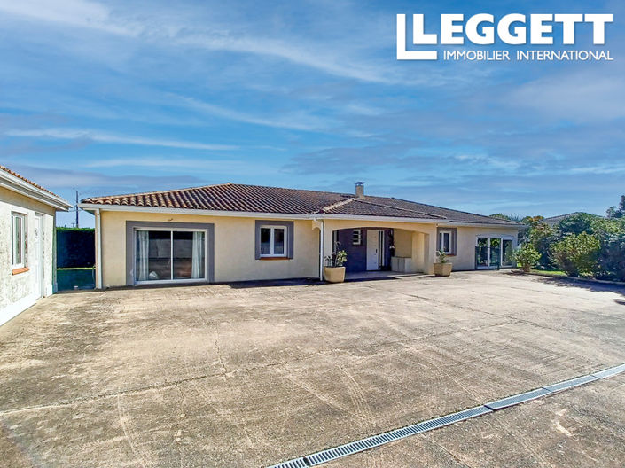 Image No.2-5 Bed House for sale