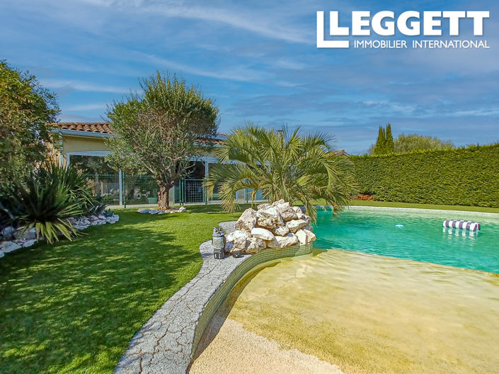 Image No.3-5 Bed House for sale