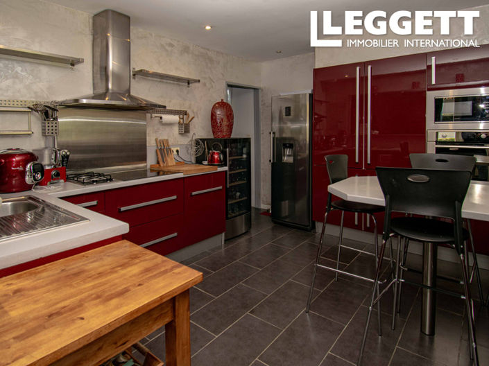 Image No.5-5 Bed House for sale