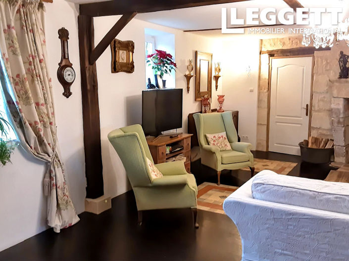 Image No.7-6 Bed House for sale