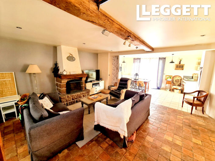 Image No.3-4 Bed House for sale