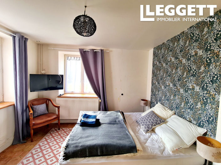 Image No.7-4 Bed House for sale