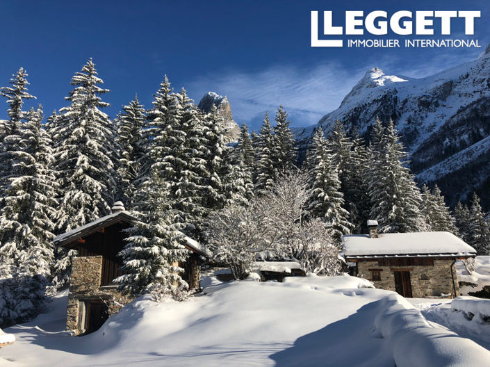 Image No.2-5 Bed House for sale